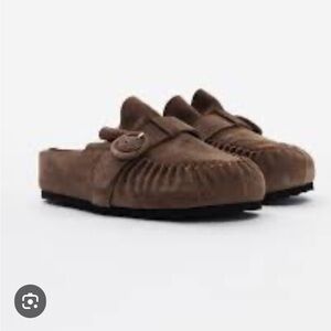 NWT Mutma Clogs size 8